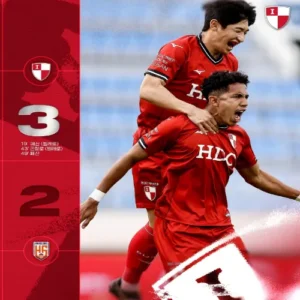 부산 아이파크, 퇴장 악재 딛고 화성FC 상대로 3-2 역전승