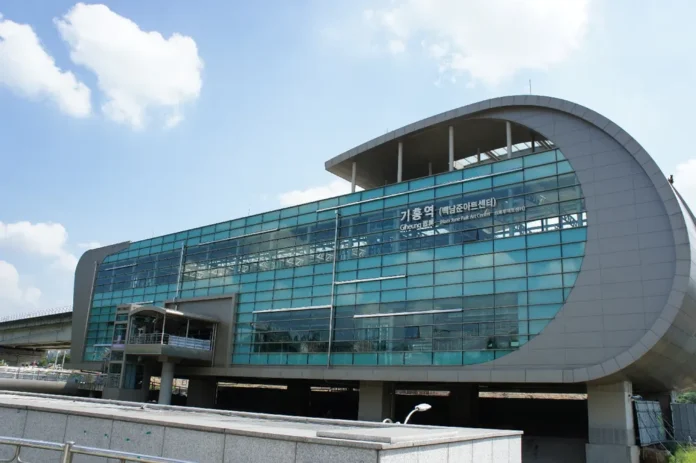 기흥역 폭탄 협박, 온라인 폭탄 테러 예고, 용인 기흥역 수색, 경찰 IP 추적, 폭탄 신고 수사, 수인분당선, 에버라인, 용인동부경찰서, 디시인사이드, 테러 예고 글