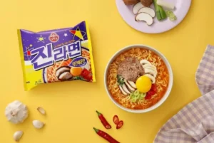 오뚜기, 한정판 ‘진라면 약간매운맛’ 출시…진순파·진매파 갈등 해소될까