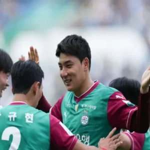 주민규 vs 전진우, K리그 득점왕 경쟁 점입가경