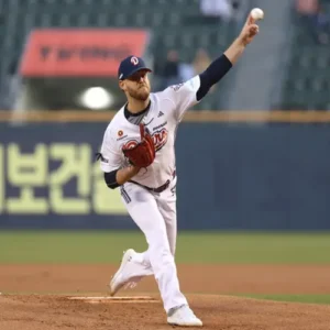 두산 콜 어빈, 무너진 에이스에 태도 논란까지… 팬들 실망 극대화