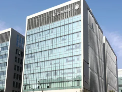 LG CNS 신한은행에 챗GPT