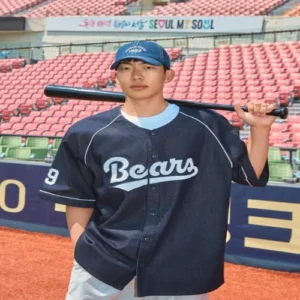 스파오, 두산 베어스 협업 컬렉션 출시…패션과 스포츠 접목한 아이템