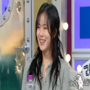 비비, 워터밤 아찔한 해프닝 고백… “끈 풀릴 뻔했지만 테이핑 덕에 살아”