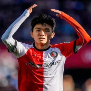 황인범, 페예노르트 첫 시즌 성공적 마무리… UCL 예선 진출 견인