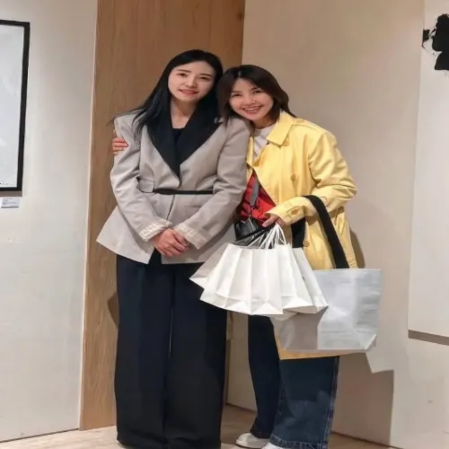 신애라 꾸안꾸 50대