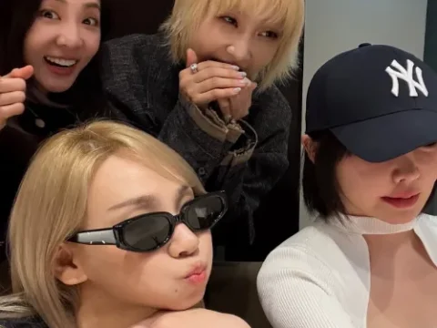 CL 투애니원 멤버들과