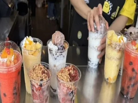 메가커피 메가베리 아사이볼