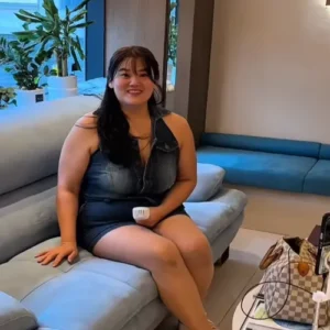 류필립 누나 박수지, 다이어트 69kg 감량 후 노출 패션 논란에 사과