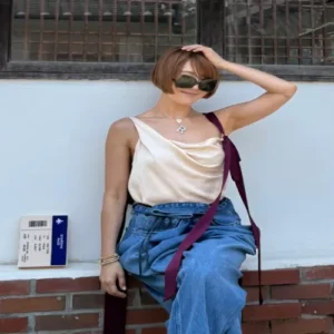 최은경, 도심형 바캉스룩 완벽 소화… 50대 여름 패션 교과서