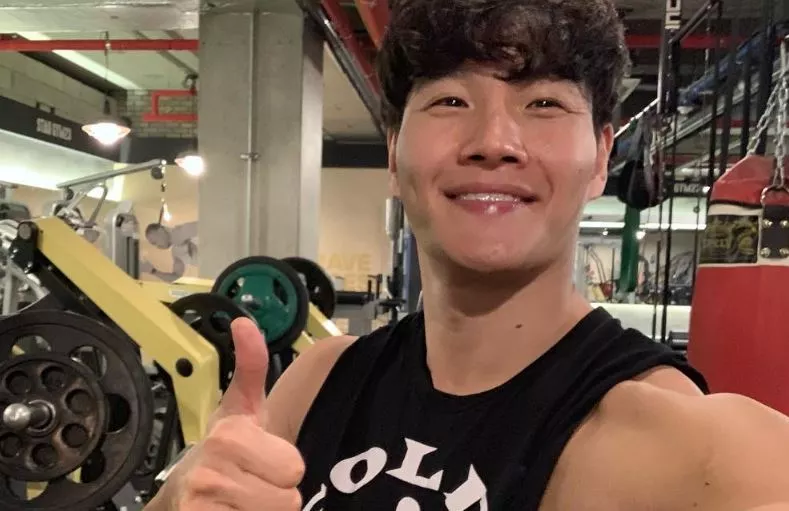 김종국 빌라 매입, 논현 아펠바움, 김종국 현금 거래, 강남 고급빌라, 연예인 부동산, 실거주 목적, 강남 부동산, 토지거래허가구역, 김종국 이사, 김종국 런닝맨