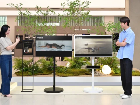삼성 OLED TV, 무빙스타일 이벤트, 미션 임파서블 예고편, 삼성 스토어 체험, OLED 화질 체험, 무빙 스탠드 TV, OLED TV 보상 프로모션, 삼성 TV 체험 이벤트, 삼성 OLED 프로모션, 영화 예고편 상영