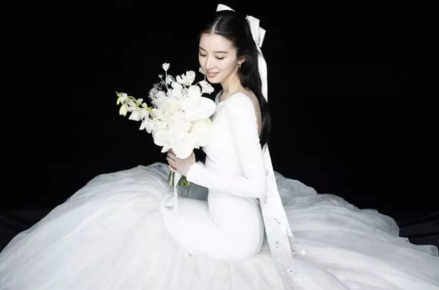 모델 아이린, 23일 결혼… 여러분 저 결혼해요
