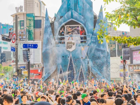 축제 전문 기획사 헤이웨이가 지난해에 이어 올해도 쉬엄쉬엄 한강3종축제와 신촌물총축제 등 도심형 축제를 기획했다.