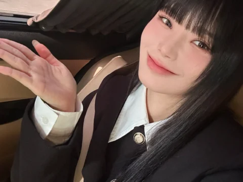 피프티피프티, 키나, 건강상 이유, 활동 중단, 어트랙트, 미니앨범, 데이 앤 나이트, 푸키, 팬 커뮤니티, 걸그룹 활동