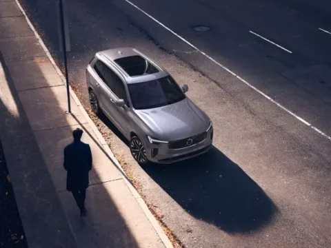 볼보 신형 XC90.