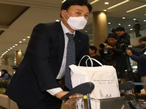 두산 이승엽 감독 자진 사퇴