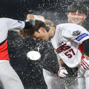 KIA, 연장 끝 한화 제압… 광주 혈투 위닝시리즈 완성