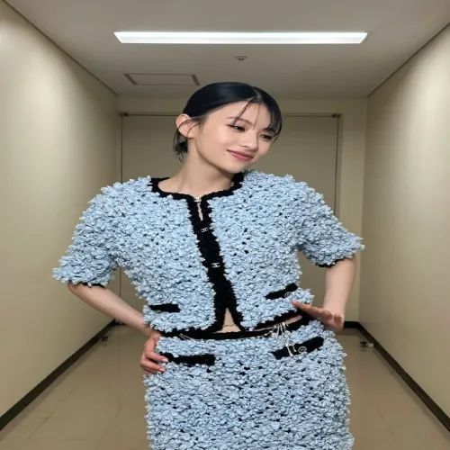 샤넬픽 고윤정 데구치 나츠키