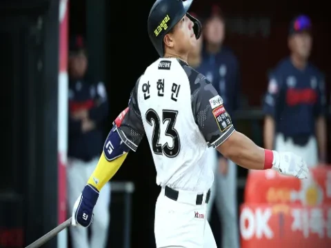KT 삼성 홈런