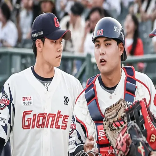 롯데 박재엽 데뷔 홈런 한화