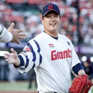 롯데, 한화 꺾고 위닝시리즈… 선두 싸움 본격 참전