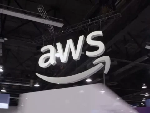 AWS 리인포스 2025에서 해커가 악성코드 없이 시스템에 침입하고 있어 지금까지의 대응으로는 대처가 어렵다는 지적이 나왔다.