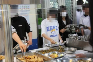 중학교 급식실 무단 침입한 남성들, 항소심서도 유죄 확정