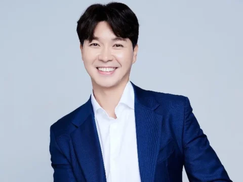 방송인 박수홍의 친형이 연예인 출연료와 회삿돈을 횡령하여 혐의로 법정 다툼이 이어지고 있다.
