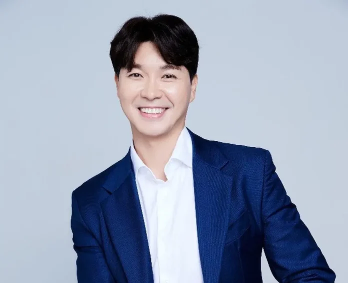 방송인 박수홍의 친형이 연예인 출연료와 회삿돈을 횡령하여 혐의로 법정 다툼이 이어지고 있다.