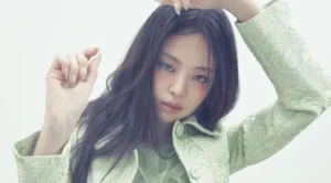 블랙핑크 제니, 친부 사칭 A씨 상대 소송서 승소…출판물 전량 폐기