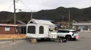 공중화장실서 전기 무단 사용…’민폐 캠핑족’ 또 논란