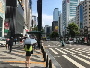 인천 아파트 정전 사고…폭염경보 속 300가구 주민 큰 불편