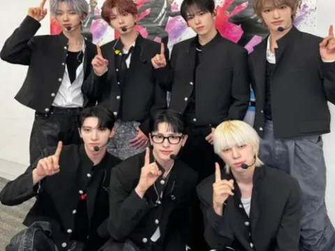 NEXZ 엠스테