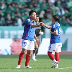 강등 위기 요코하마, 리버풀전 앞두고 팬 반발 거세져