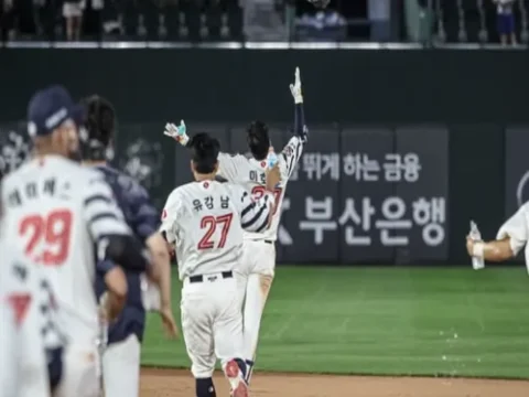 롯데 자이언츠 전반기 3위