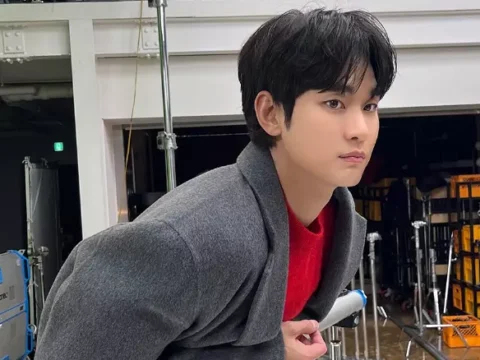 김수현
