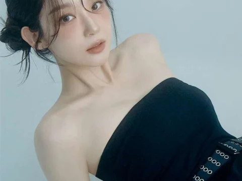 강민경