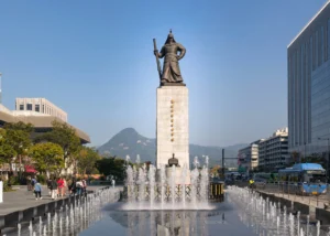 [ 날씨 ]전국 폭염 지속, 소나기 동반…수도권 낮 최고 36도