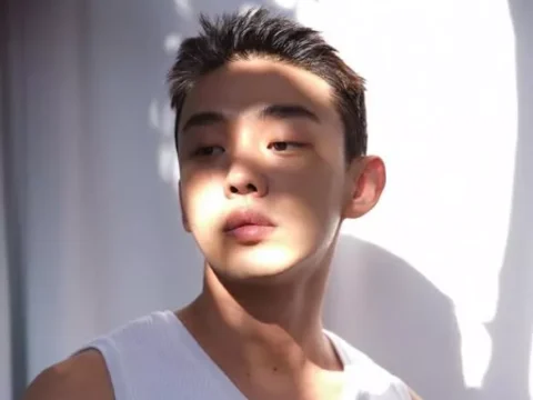 유아인 이 마약 투약 혐의로 징역형 집행유예를 확정받았다